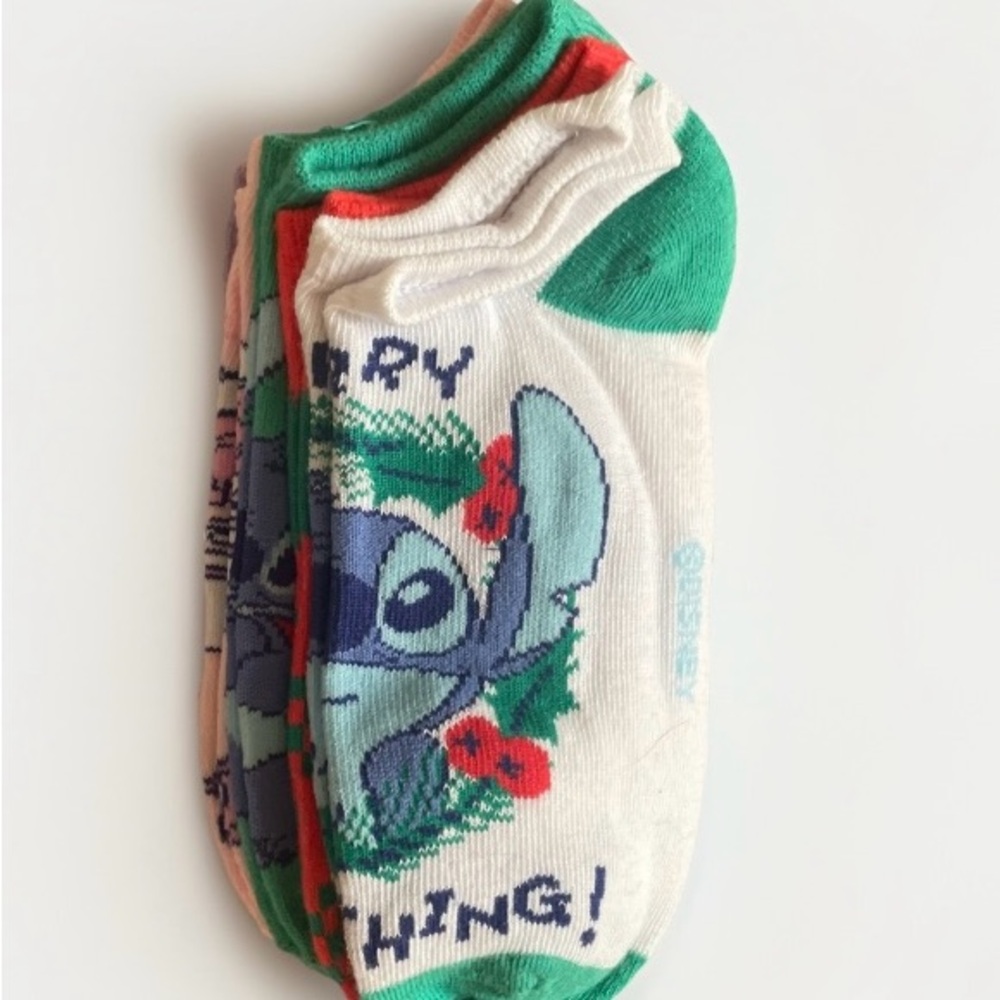 Women's Holiday No Show Socks, 6-Pack, Size 4-10  LILO And Stich - Picture 2 of 2